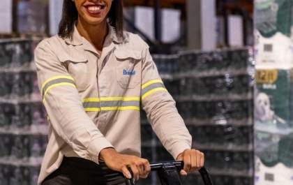 Bracell promove primeira mulher trans a cargo de liderança na empresa